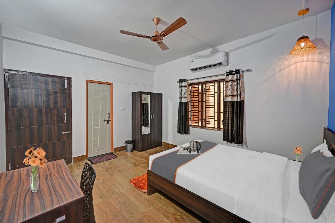 Capital O Madison Blue Hotel Bhubaneswar Bagian luar foto
