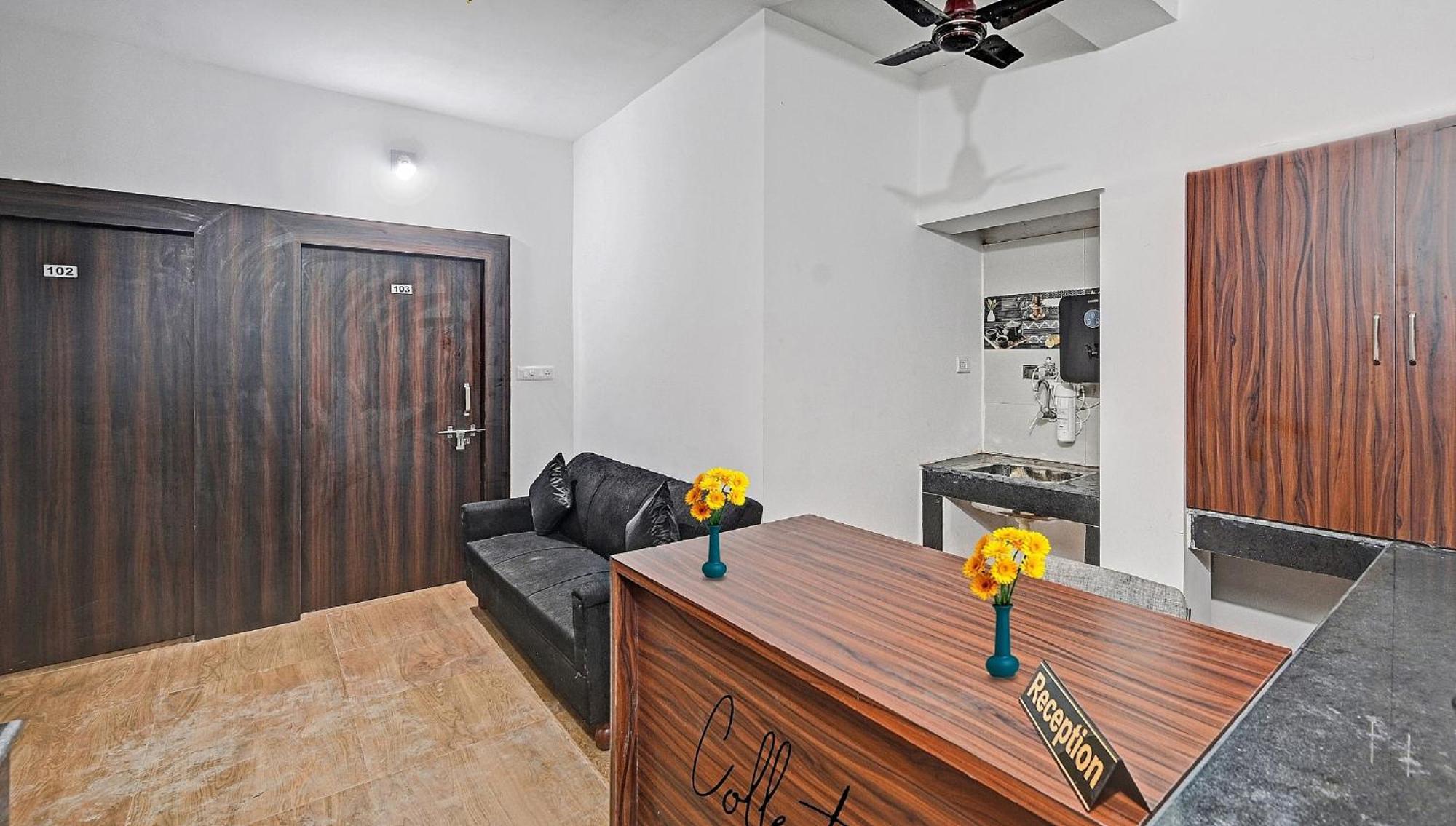 Capital O Madison Blue Hotel Bhubaneswar Bagian luar foto