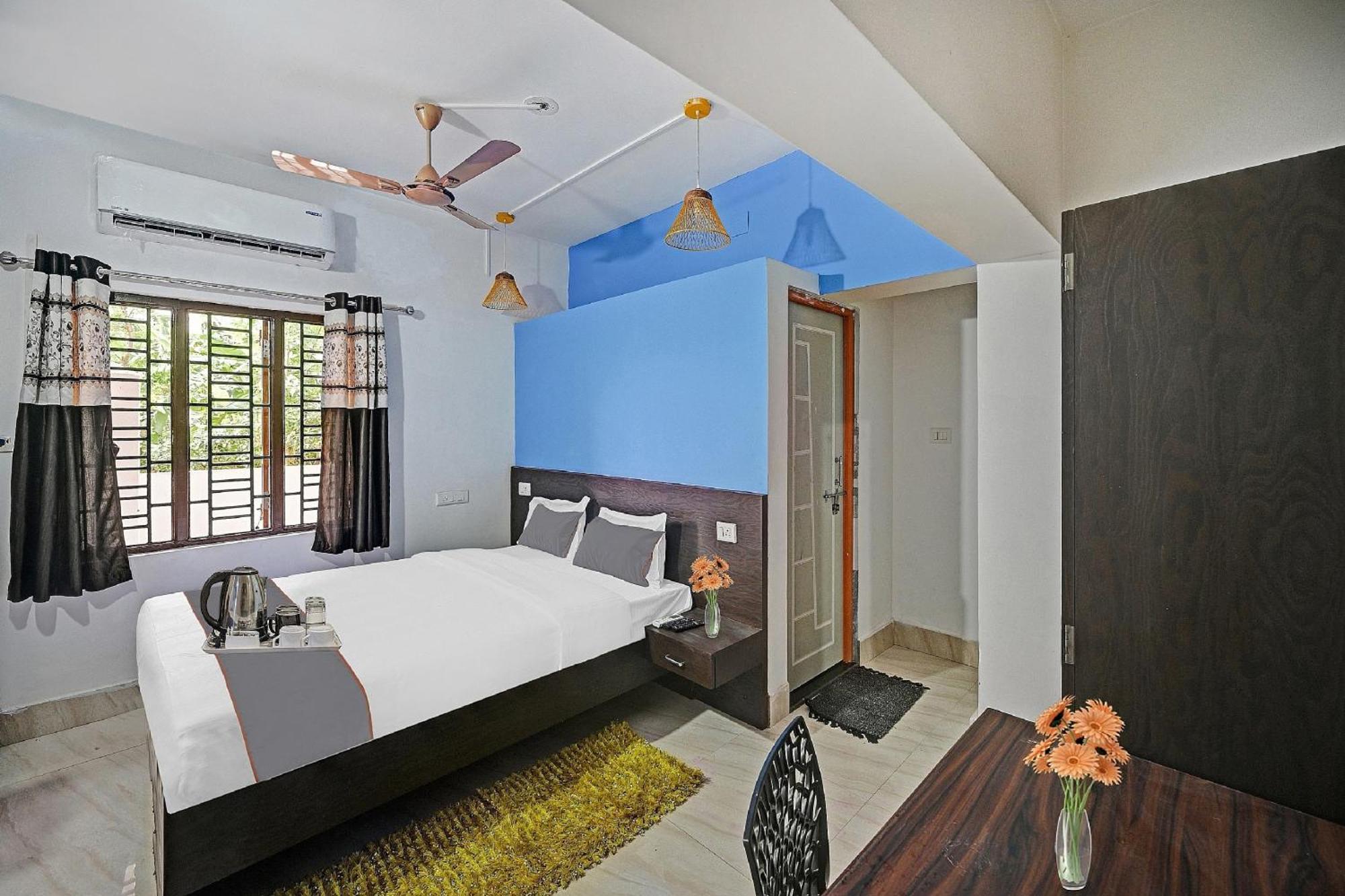 Capital O Madison Blue Hotel Bhubaneswar Bagian luar foto